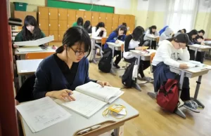 Nên Chọn Chuyên Ngành Nào 5 Bật Mí Những Văn Hóa Ngầm Ở Các Trường Đại Học Hàn Quốc Khiến Du Học Sinh “Sốc Văn Hóa”